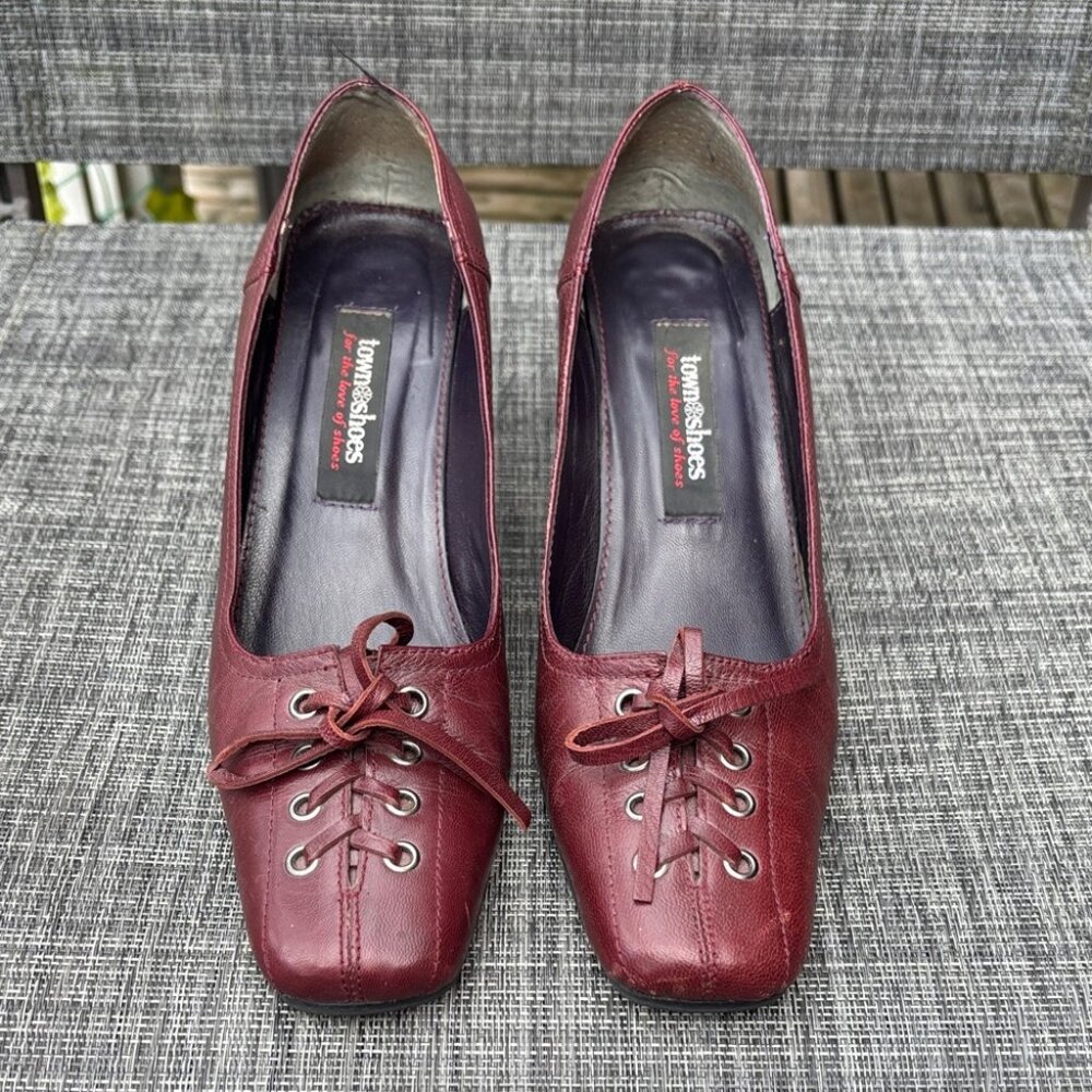 Town Shoes Vintage Y2K Women's Burgundy Leather Corset Lace-Up Heels